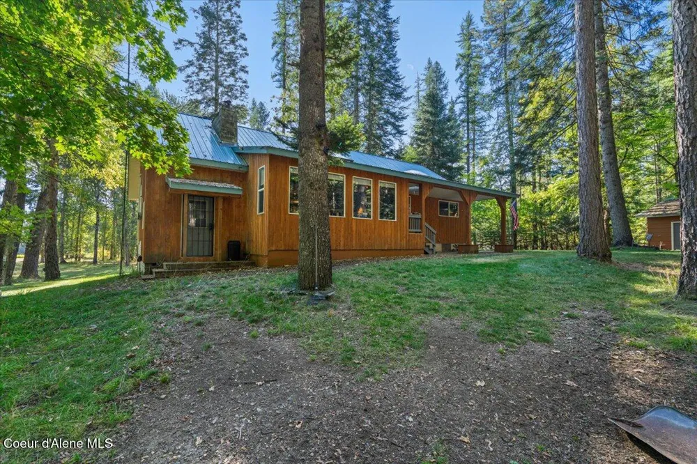 182 E Fern Lane Cocolalla, ID 83813