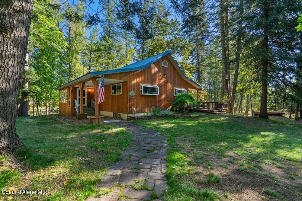 182 E Fern Lane Cocolalla, ID 83813