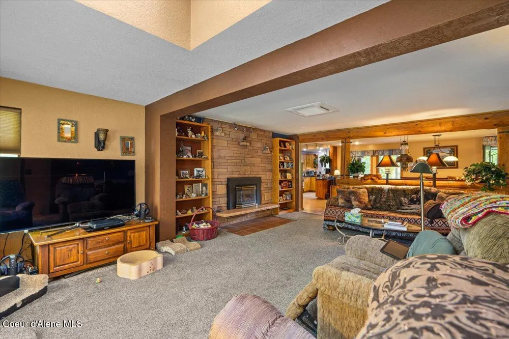 182 E Fern Lane Cocolalla, ID 83813