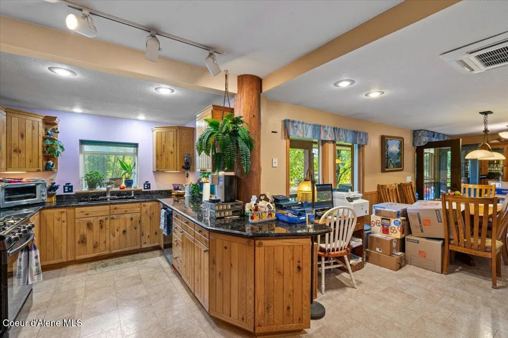 182 E Fern Lane Cocolalla, ID 83813
