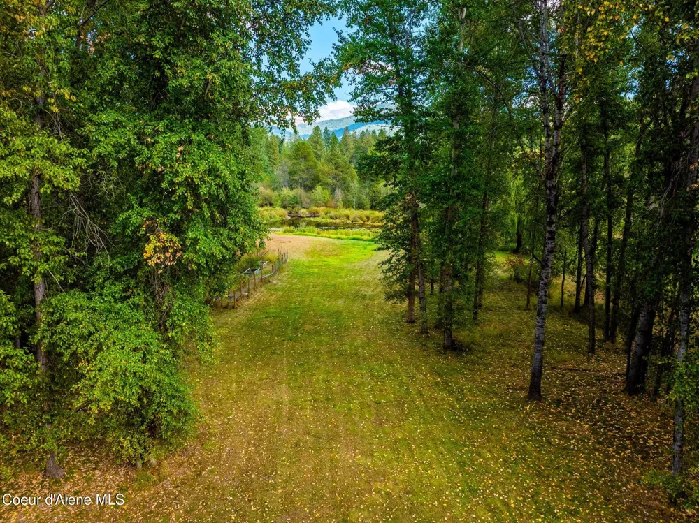 182 E Fern Lane Cocolalla, ID 83813