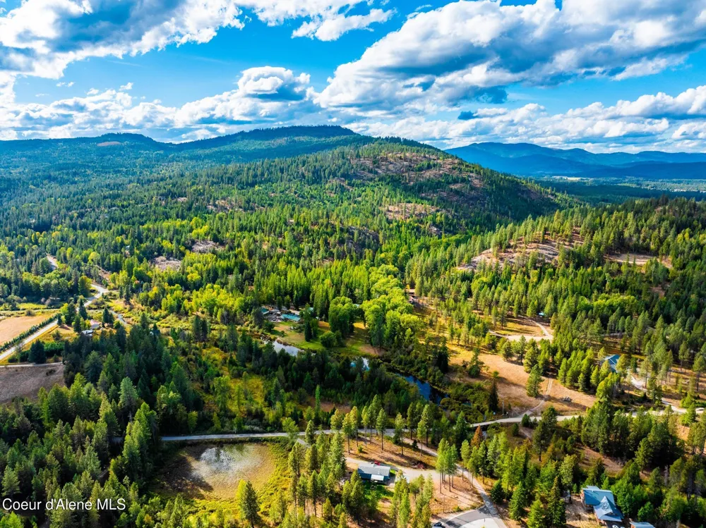 182 E Fern Lane Cocolalla, ID 83813