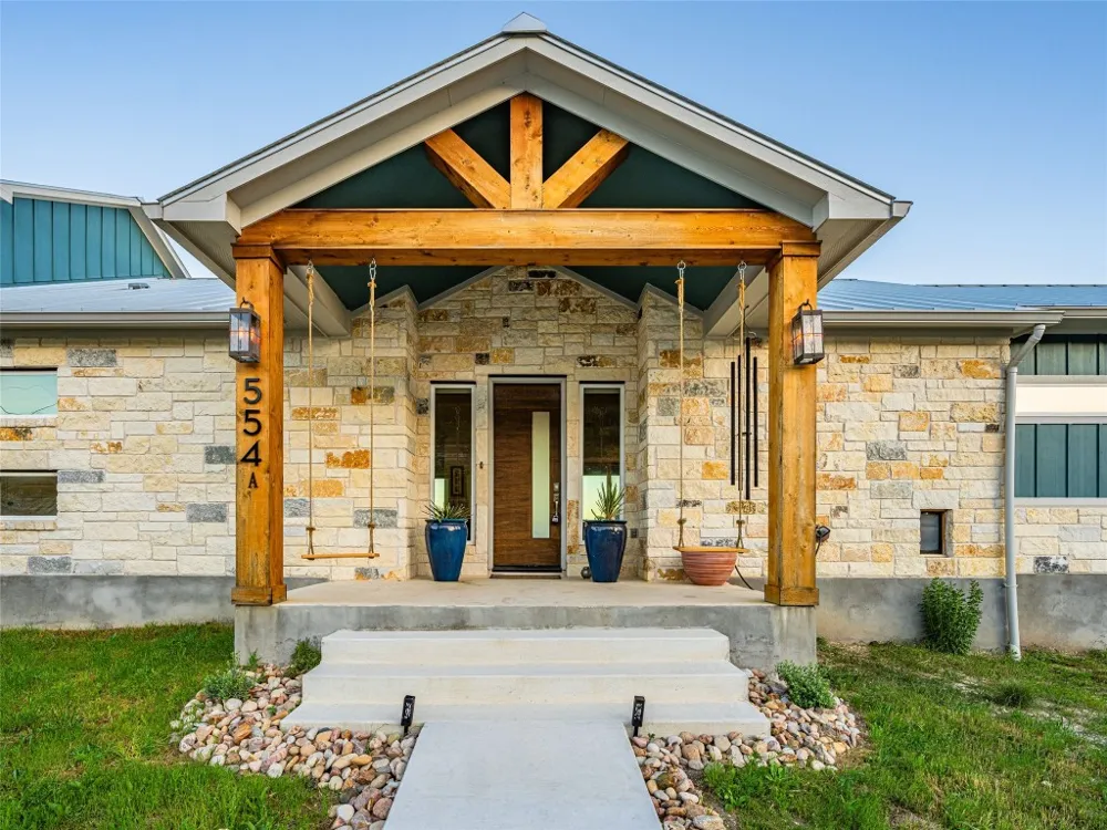 554 Seven Falls Drive Fredericksburg, TX 78624