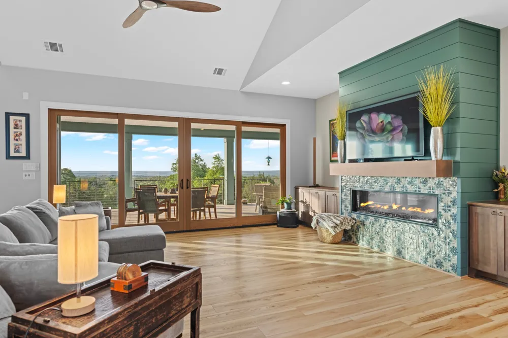554 Seven Falls Drive Fredericksburg, TX 78624