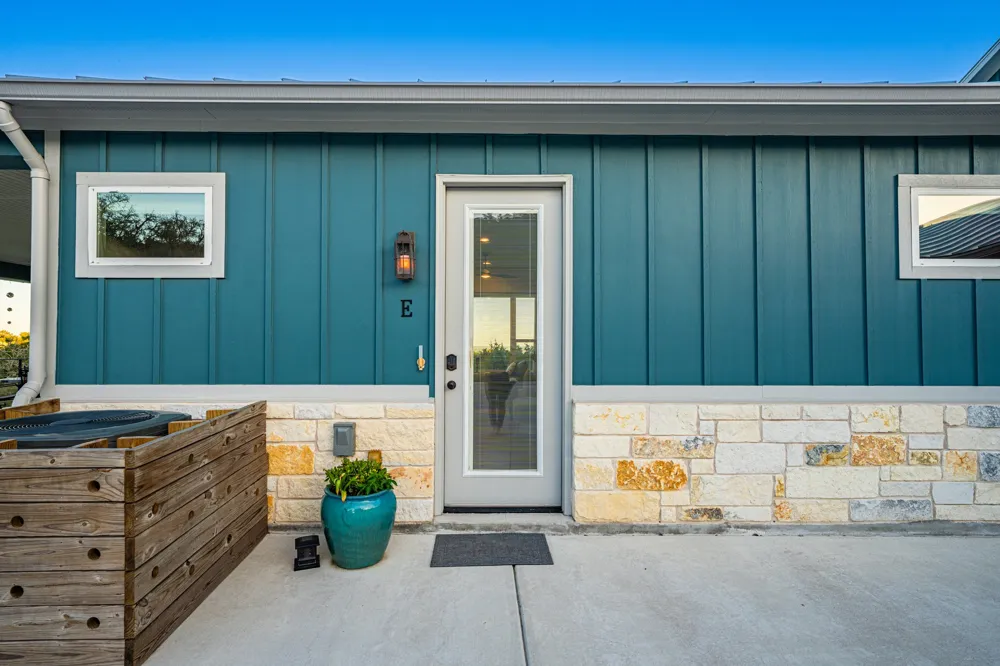 554 Seven Falls Drive Fredericksburg, TX 78624