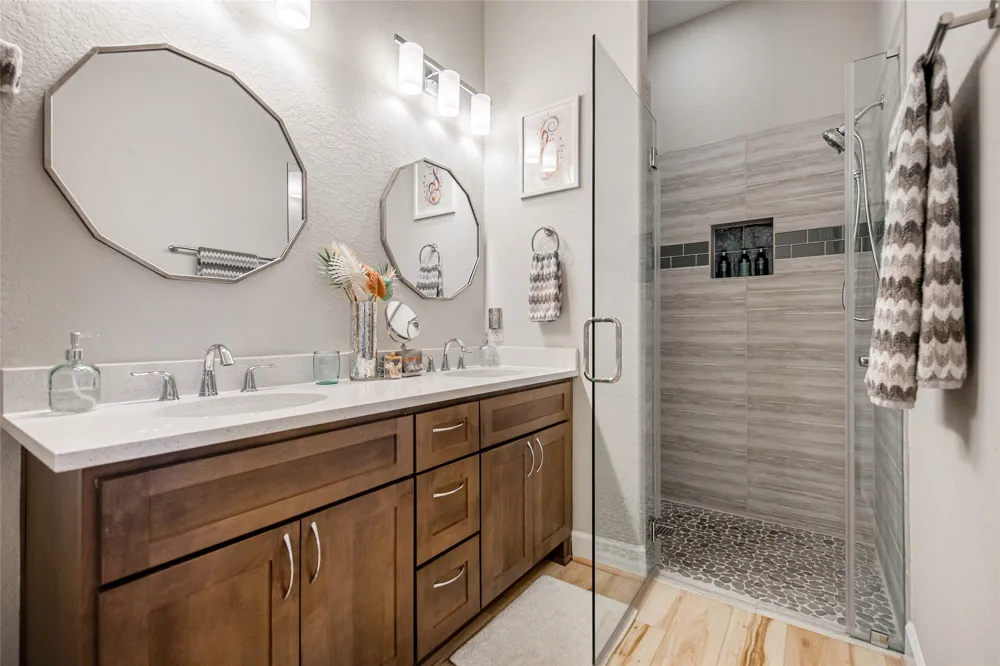 554 Seven Falls Drive Fredericksburg, TX 78624