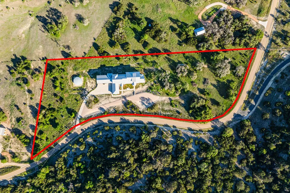 554 Seven Falls Drive Fredericksburg, TX 78624