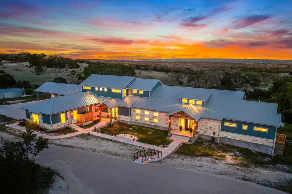 554 Seven Falls Drive Fredericksburg, TX 78624