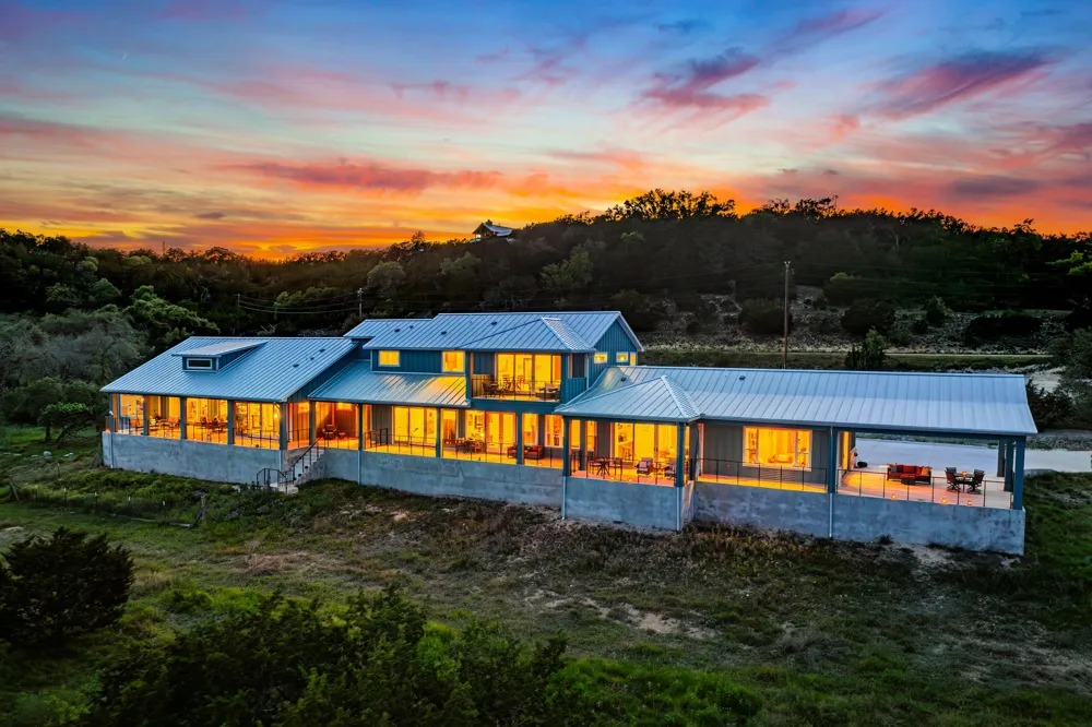554 Seven Falls Drive Fredericksburg, TX 78624