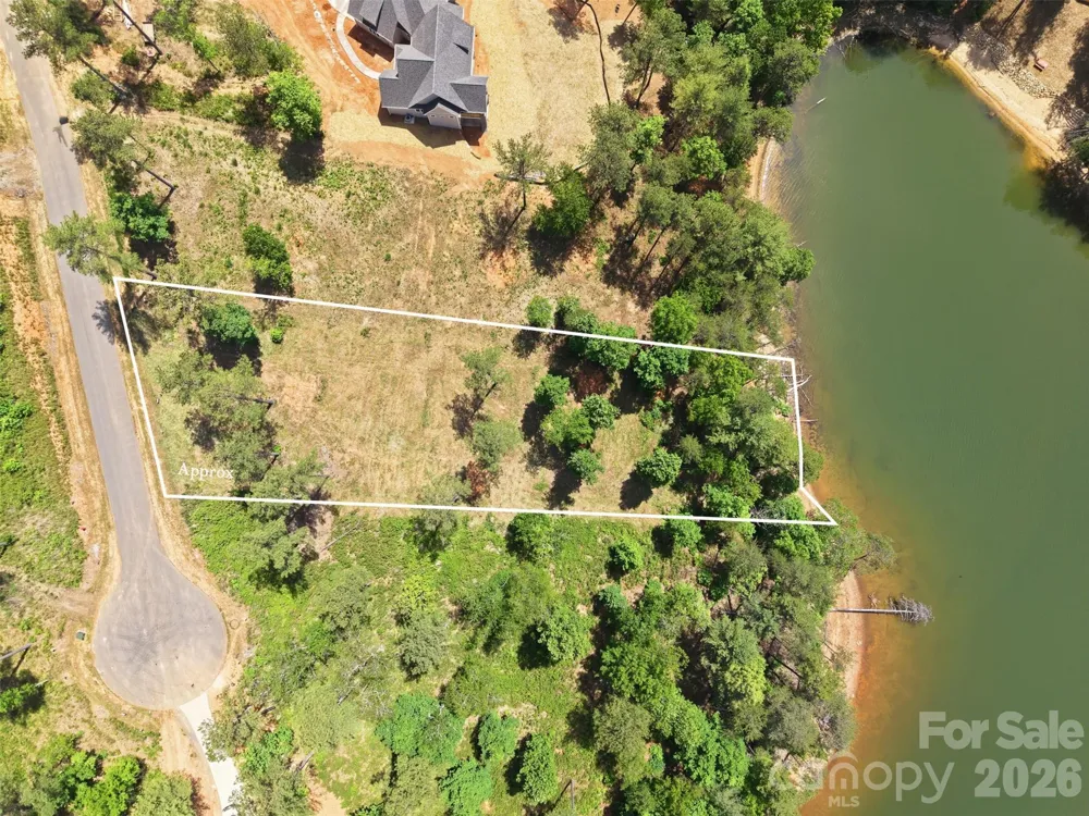 3067 Jumping Run #103 Connelly Springs, NC 28612