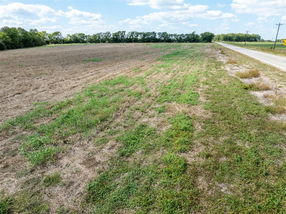 3103 Fm 198 E Lake Creek, TX 75450
