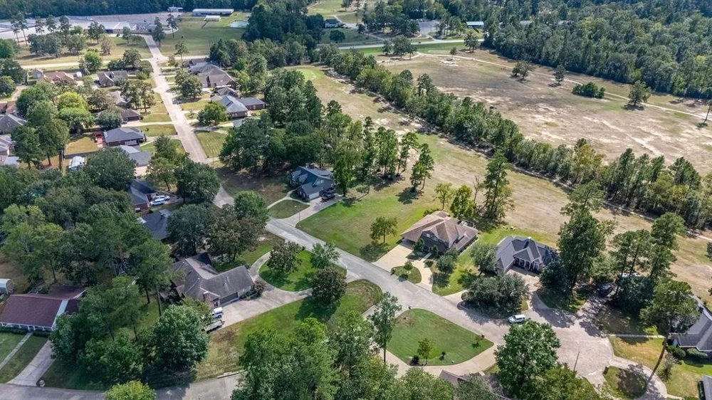 916 Dogwood Ridge Drive Diboll, TX 75941