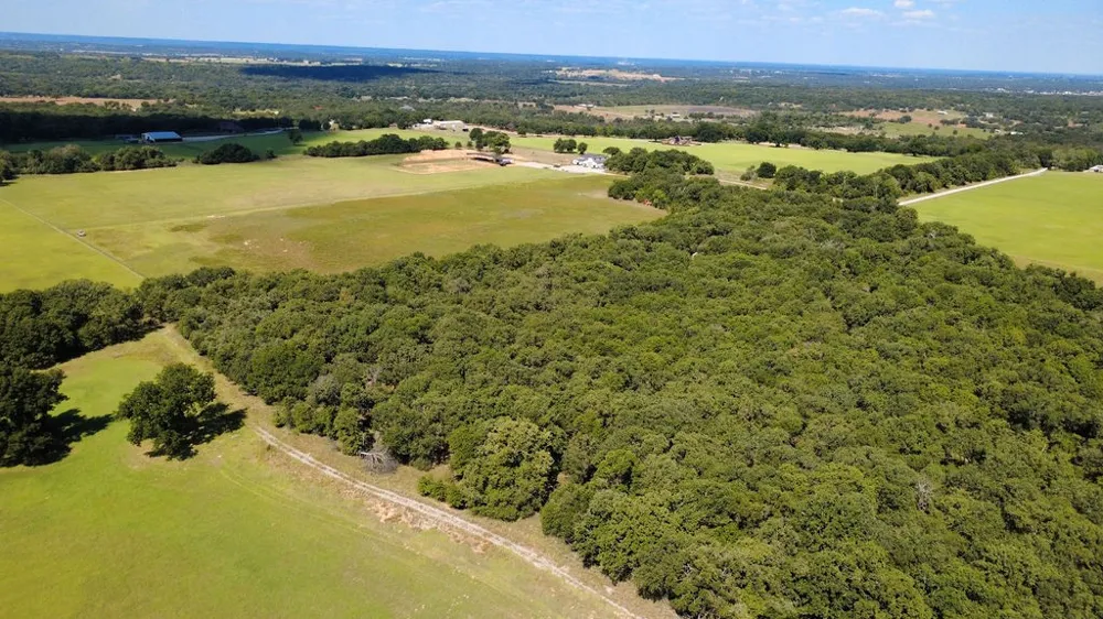 4475 Lazy Bend Road Millsap, TX 76066