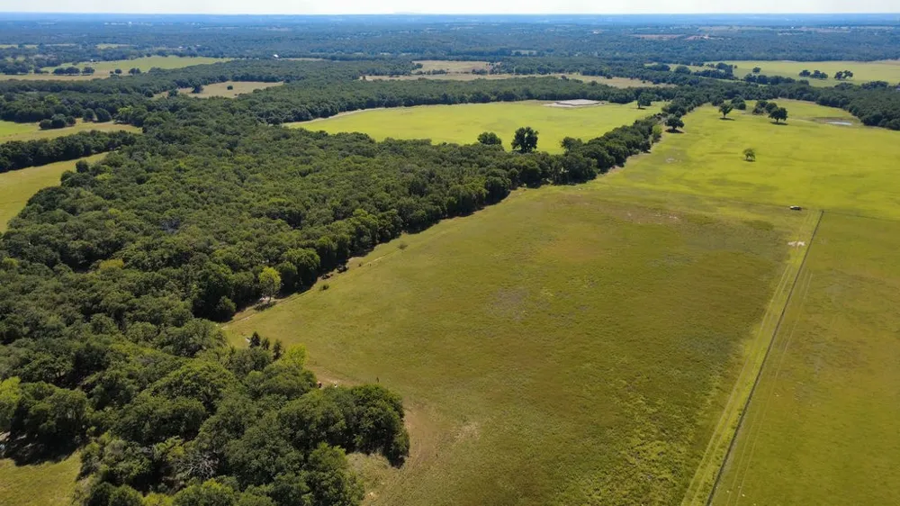 4475 Lazy Bend Road Millsap, TX 76066