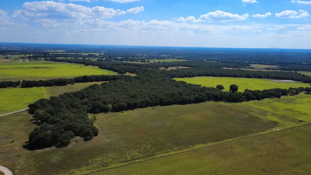 4475 Lazy Bend Road Millsap, TX 76066