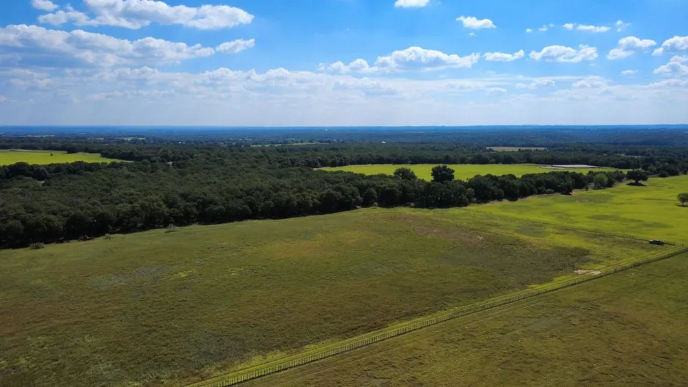 4475 Lazy Bend Road Millsap, TX 76066