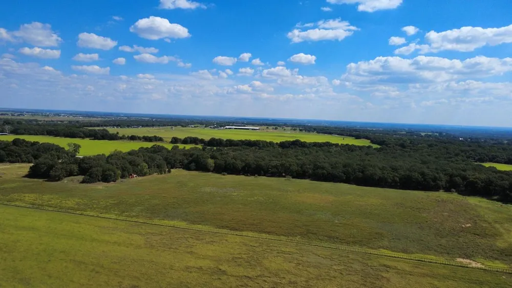 4475 Lazy Bend Road Millsap, TX 76066