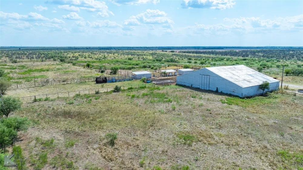 1208 County Road 304 Throckmorton, TX 76843