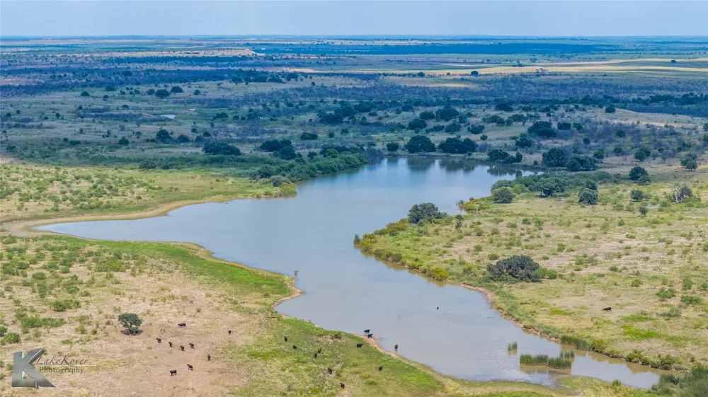 1208 County Road 304 Throckmorton, TX 76843