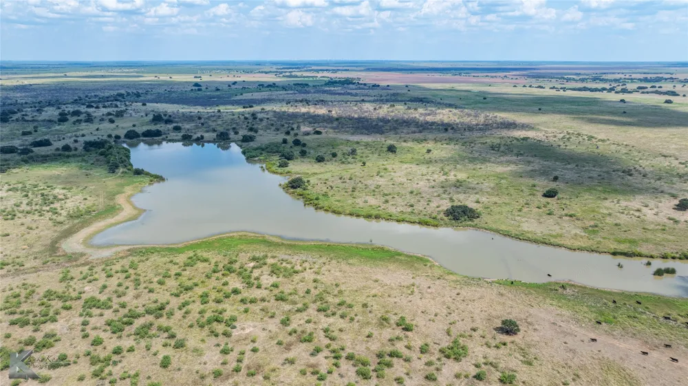 1208 County Road 304 Throckmorton, TX 76843