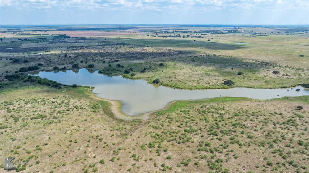 1208 County Road 304 Throckmorton, TX 76843