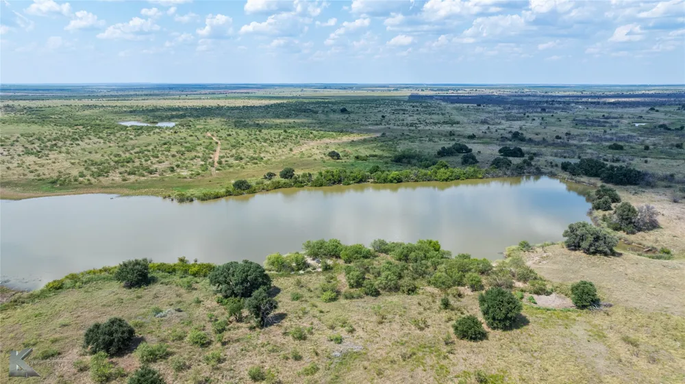 1208 County Road 304 Throckmorton, TX 76843