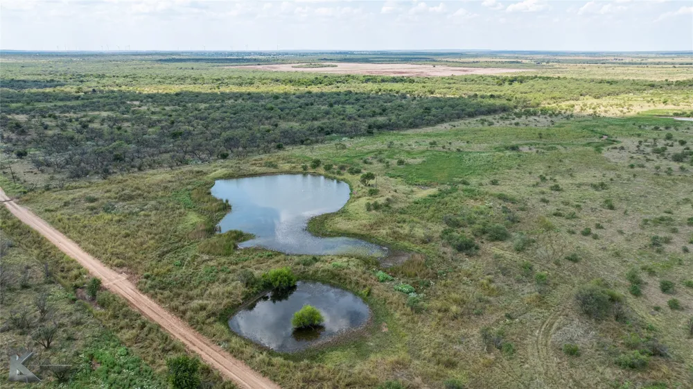 1208 County Road 304 Throckmorton, TX 76843