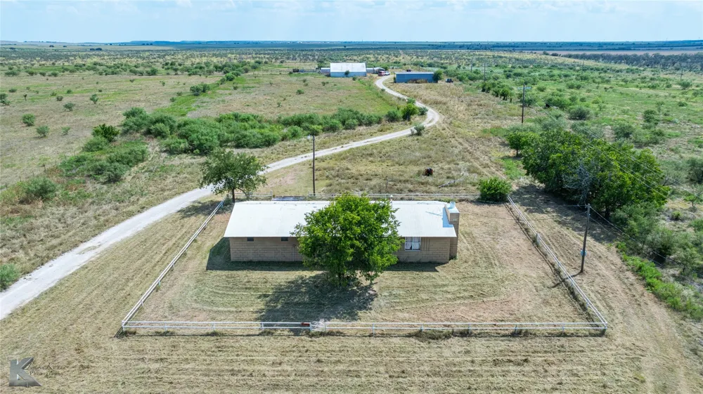 1208 County Road 304 Throckmorton, TX 76843
