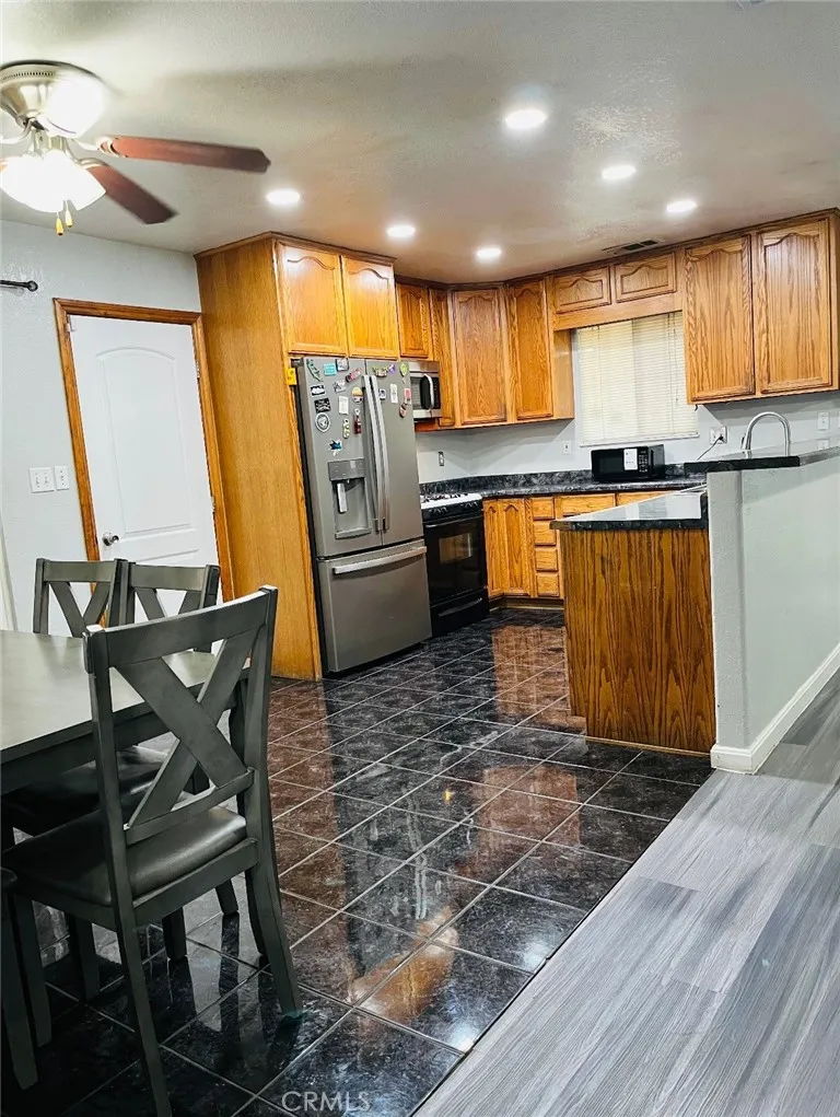505 Mount Everest Modesto, CA 95358