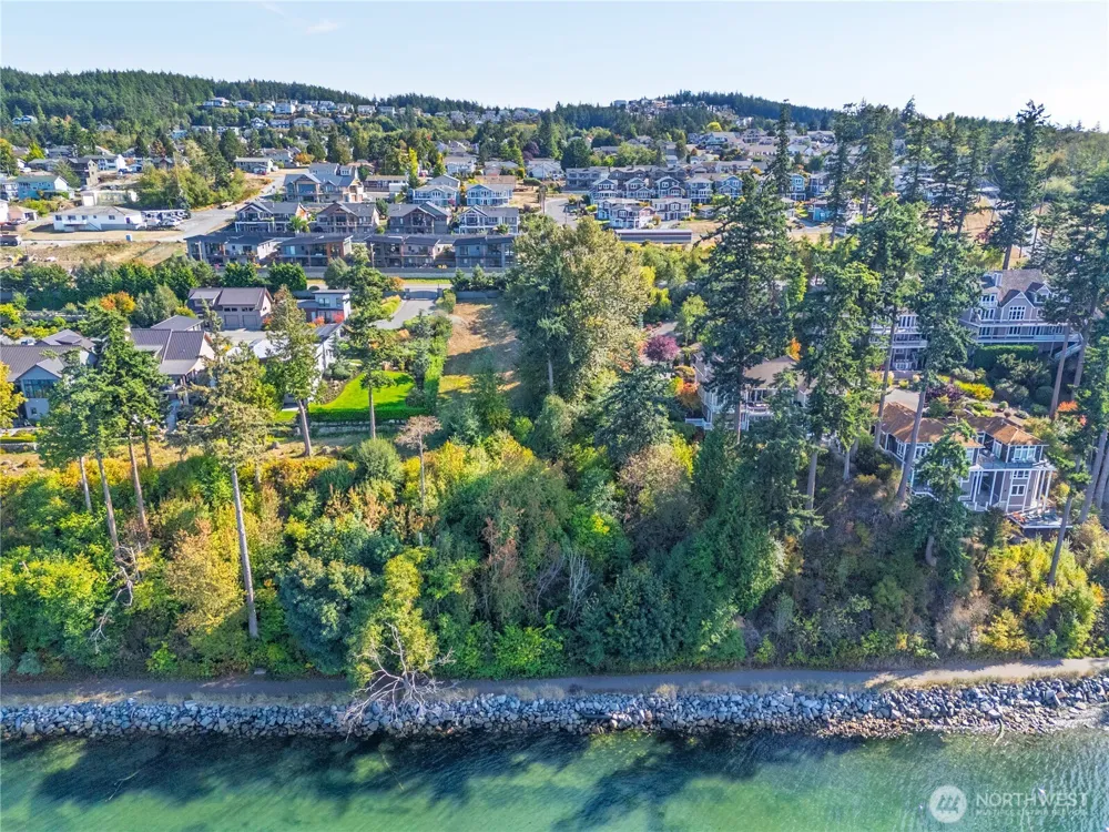 3820 Leeward Lane Anacortes, WA 98221