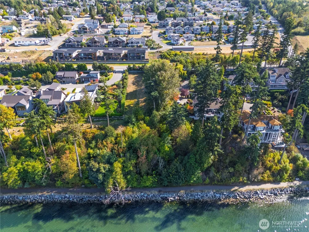 3820 Leeward Lane Anacortes, WA 98221
