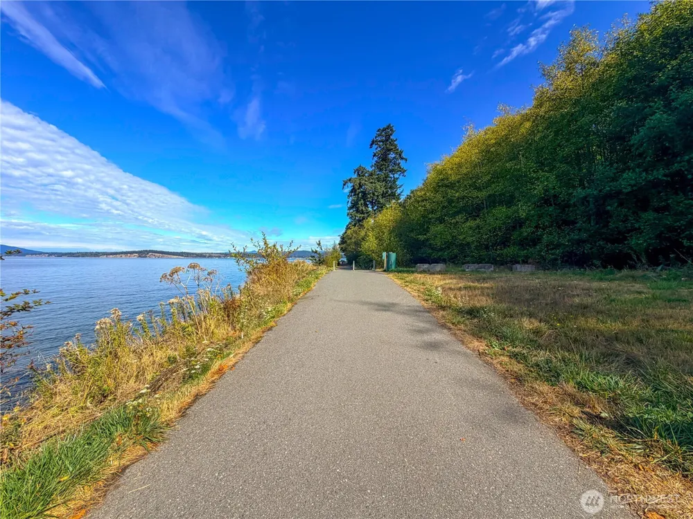3820 Leeward Lane Anacortes, WA 98221