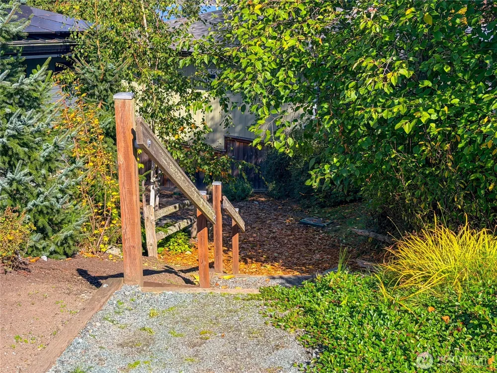 3820 Leeward Lane Anacortes, WA 98221