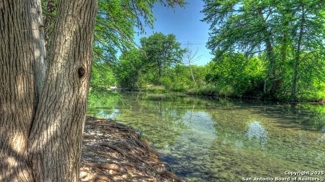 2502 S Us Hwy 83 Leakey, TX 78873