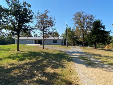 8712 County Road 417
