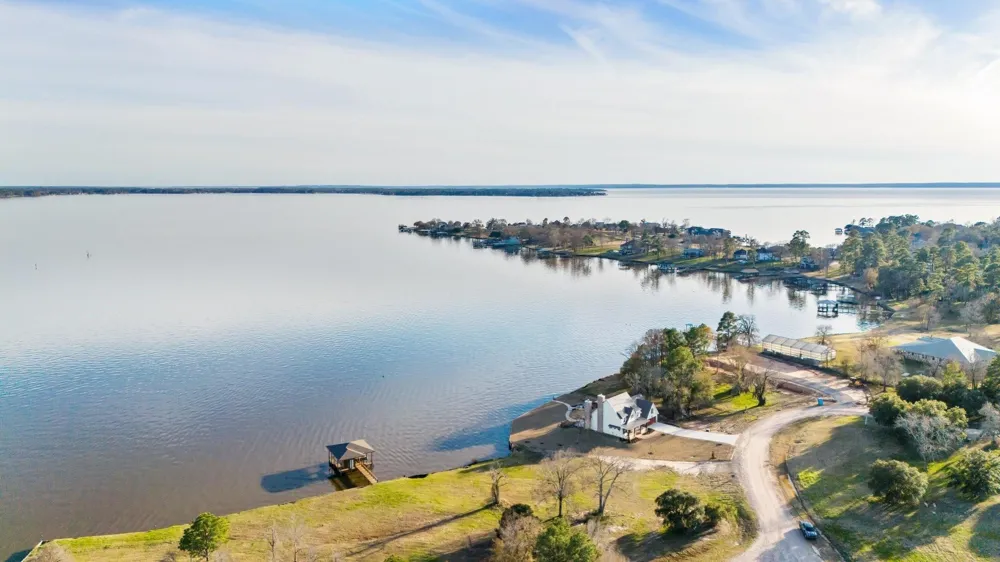 9 Autumn Shores Drive Onalaska, TX 77360