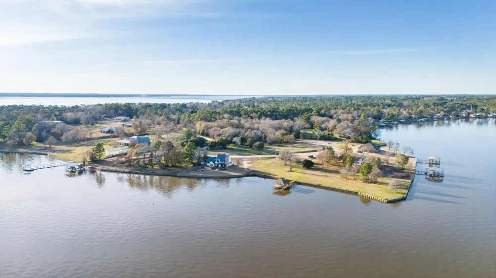 9 Autumn Shores Drive Onalaska, TX 77360