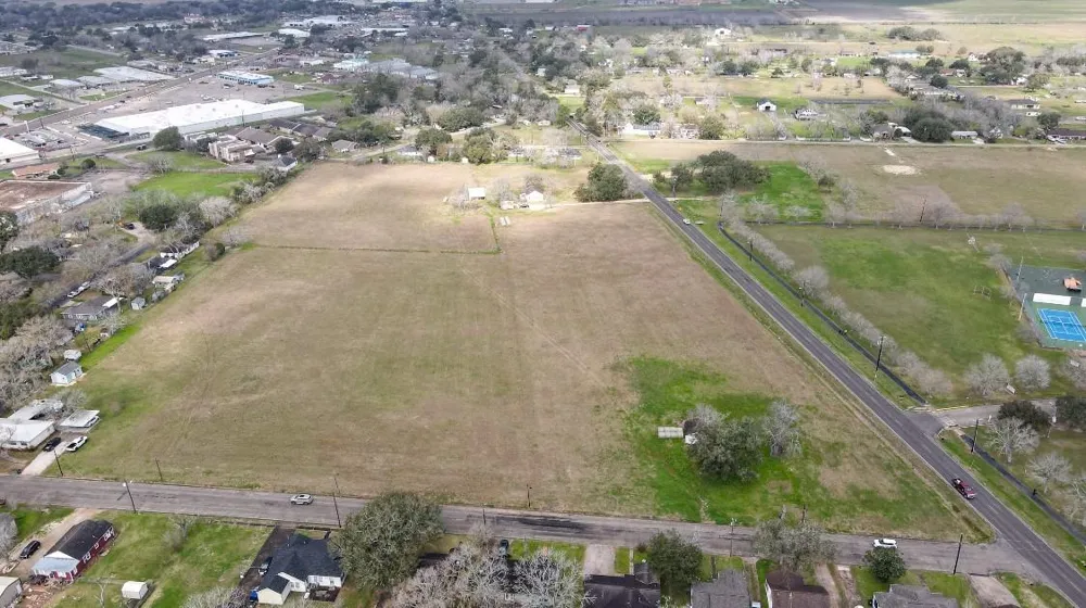 405 Franke El Campo, TX 77437