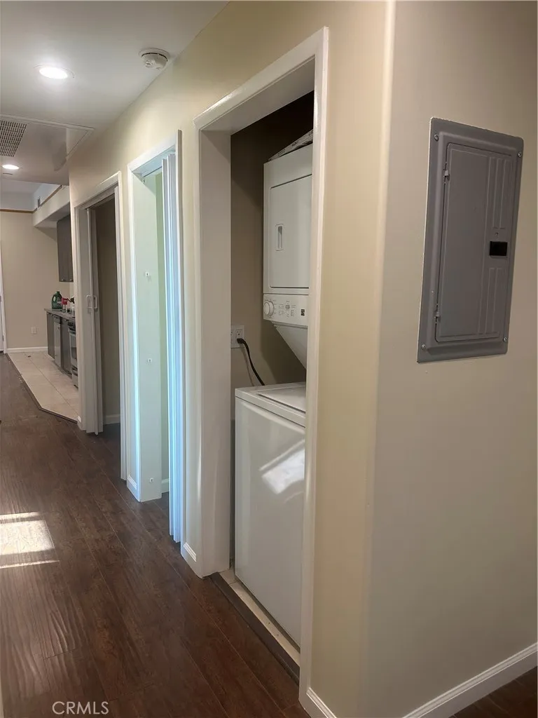 14233 Tiara Street #3 Sherman Oaks, CA 91401
