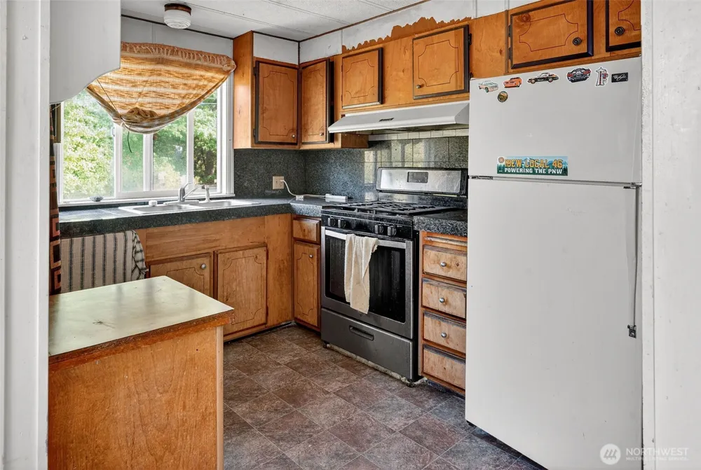 24525 59th Avenue SW Vashon, WA 98070