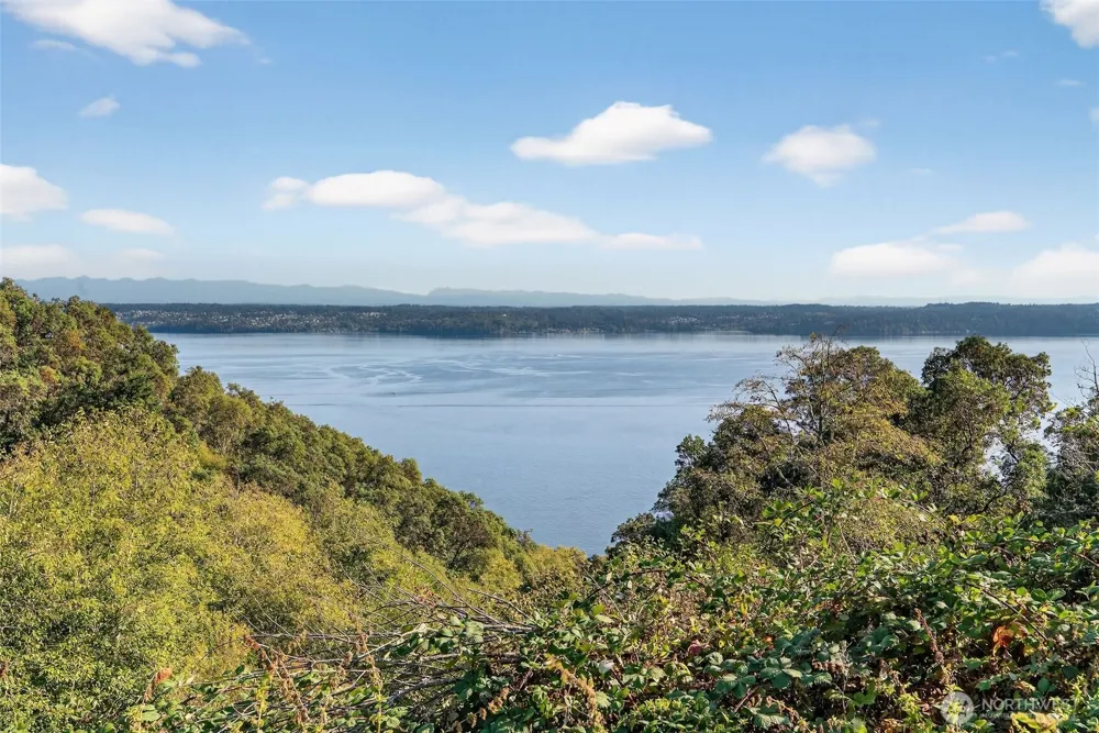 24525 59th Avenue SW Vashon, WA 98070