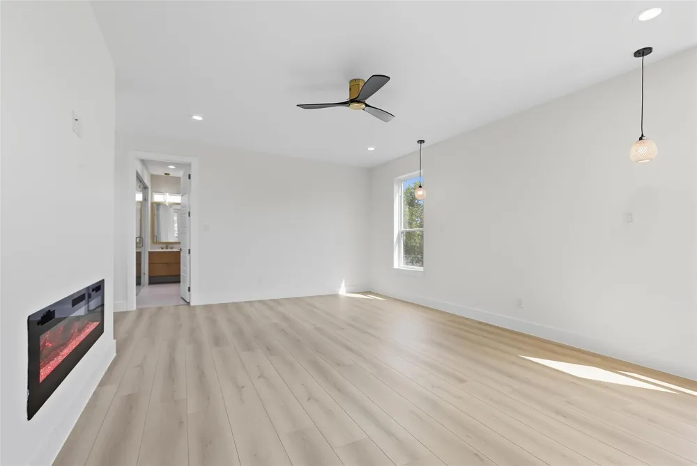 1906 Leath Street Dallas, TX 75212