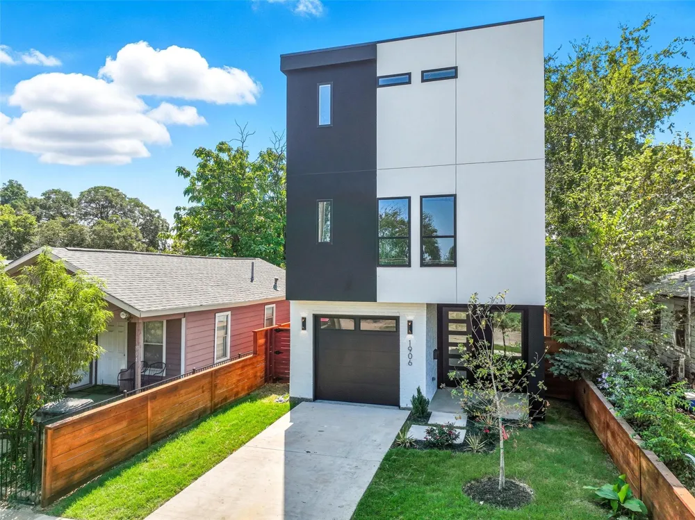 1906 Leath Street Dallas, TX 75212