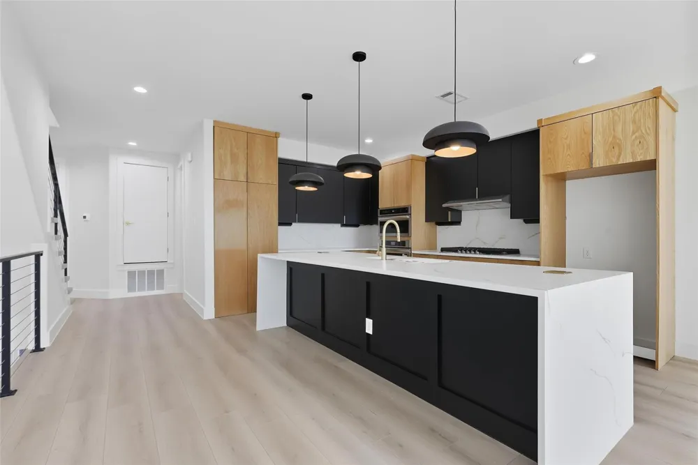 1906 Leath Street Dallas, TX 75212