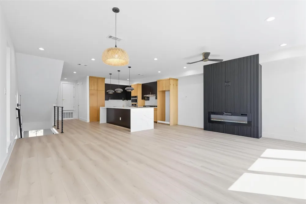 1906 Leath Street Dallas, TX 75212