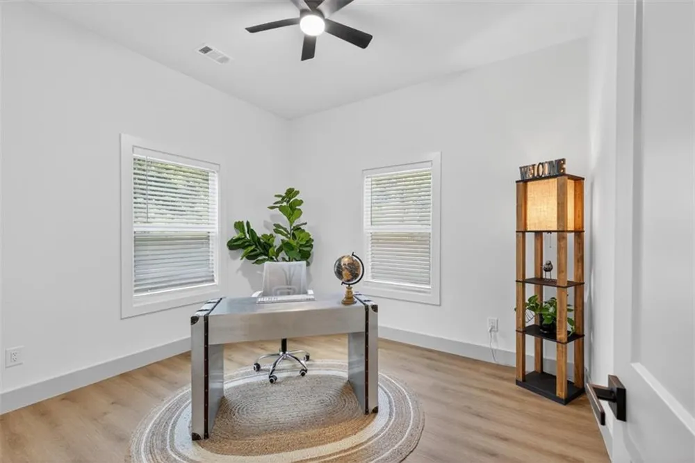 4217 Railroad Street Oakwood, GA 30566