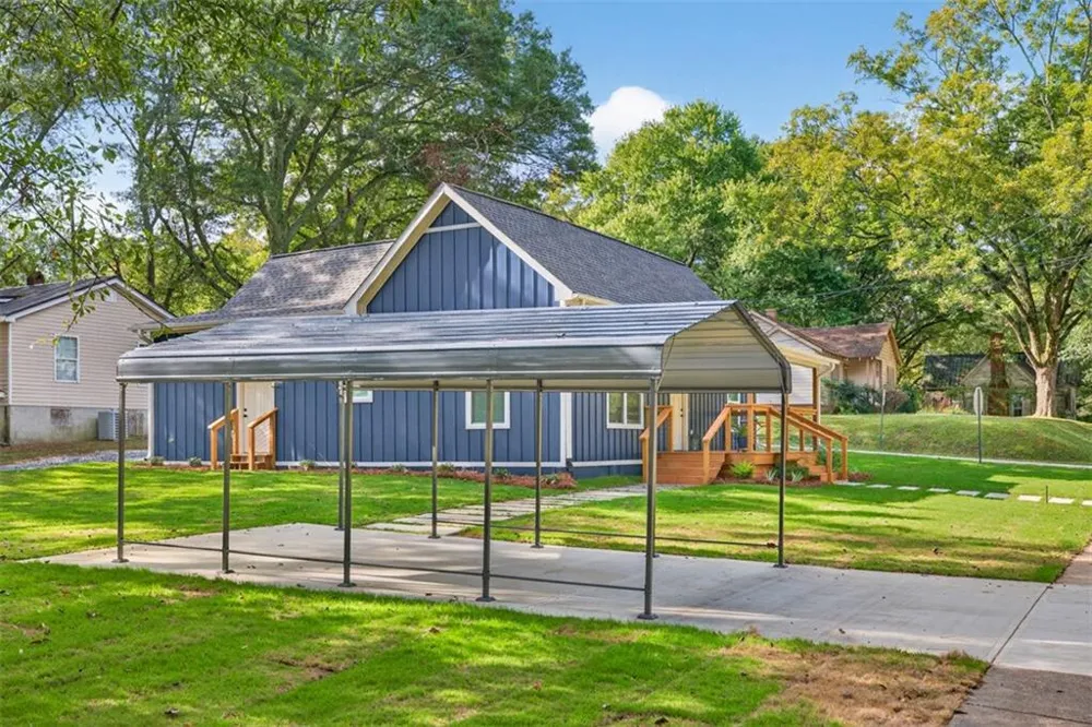 4217 Railroad Street Oakwood, GA 30566