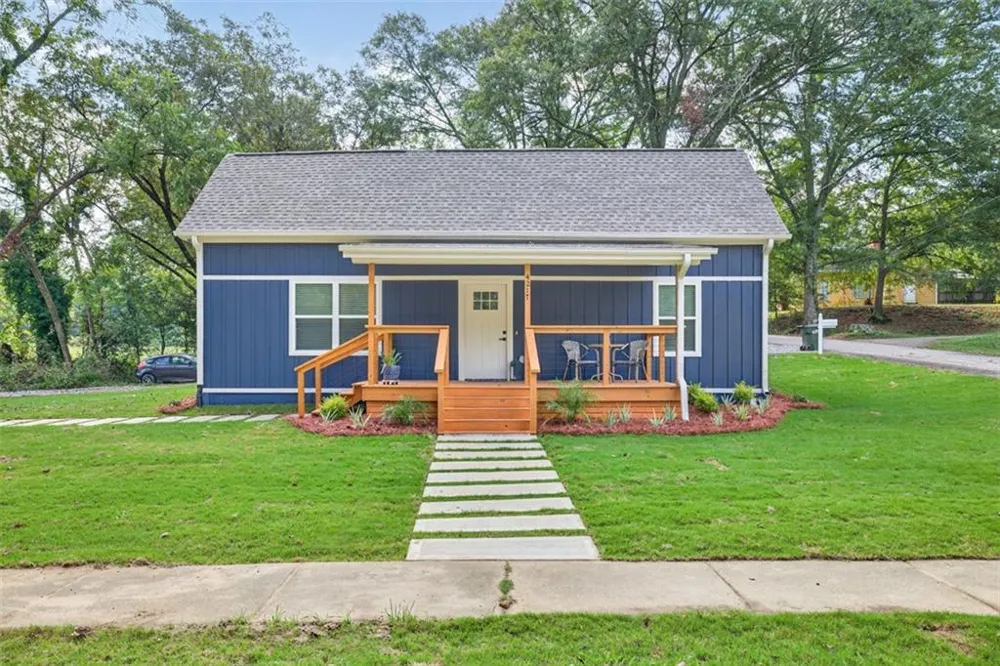4217 Railroad Street Oakwood, GA 30566