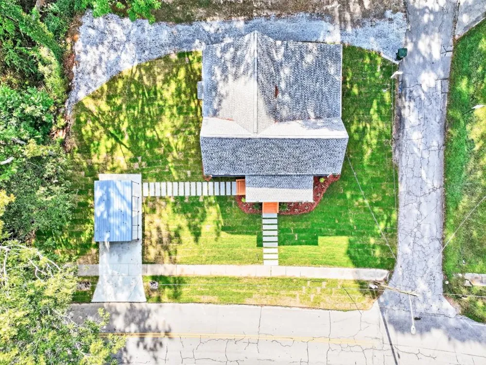 4217 Railroad Street Oakwood, GA 30566