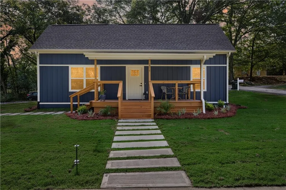4217 Railroad Street Oakwood, GA 30566